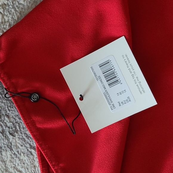 Offshoulder red midi dress - missguided, size us 10 - Picture 3 of 3